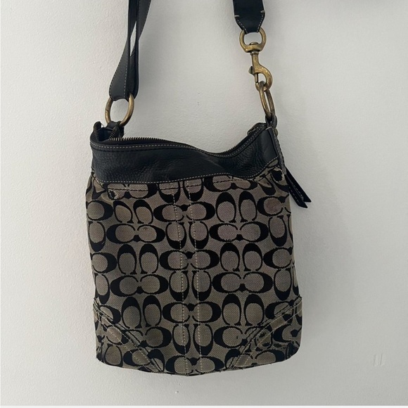 COACH Signature C Jacquard Leather Brown and Black Tote bag. Black leather strap - Picture 3 of 5